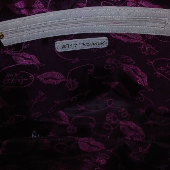 Betsey Johnson White Floral Quilted Faux Leather Tote - Picture 6 of 8